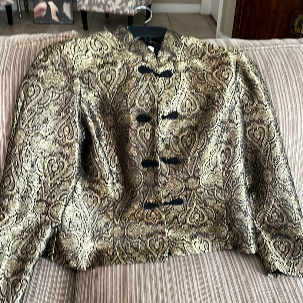 Asian Style Jacket   50% Nylon & 50% polyester  for parties or dining out
